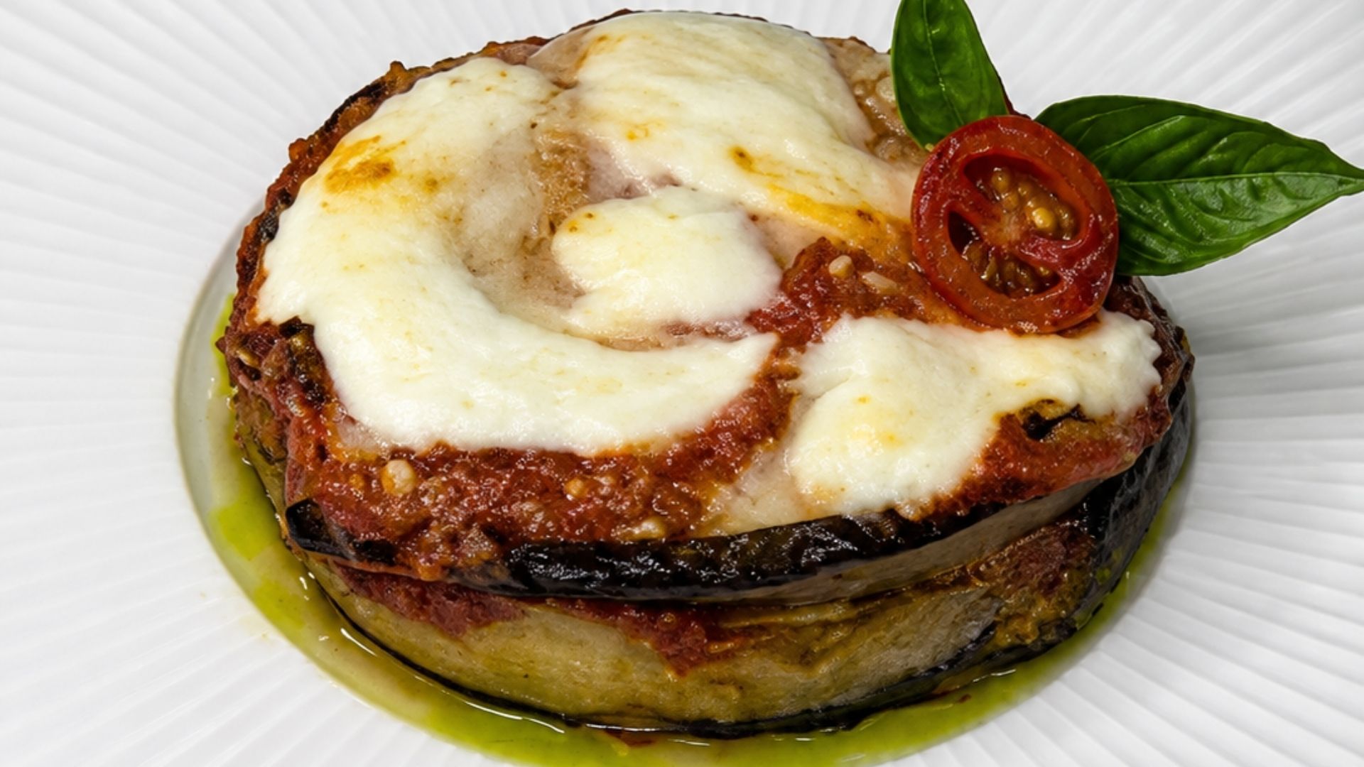 Eggplant Parmigiana: Italian Tradition and Flavor