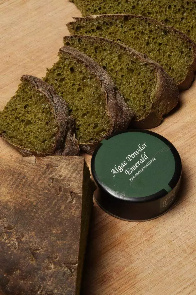 Algae Powder Bread
