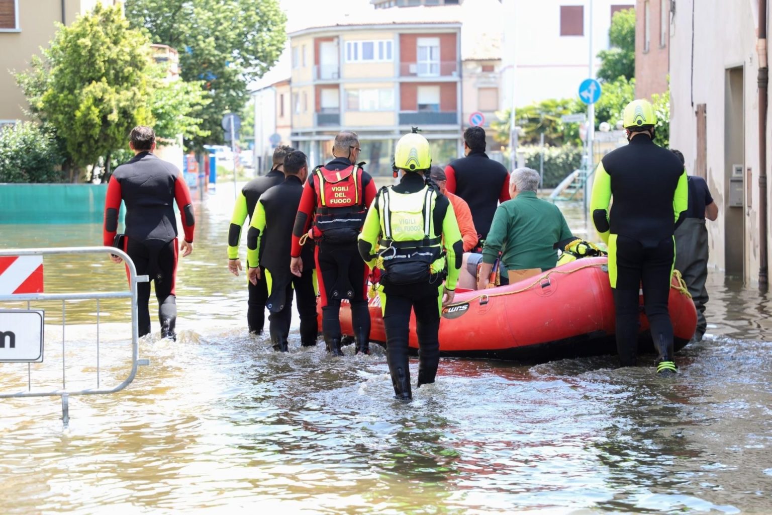 Flooding in Northern Italy's Emilia-Romagna has killed 15 people and displaced thousands. Worldchefs' member FIC has responded with emergency food relief.